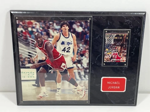 Michael "Air" Jordan #23 Chicago Bulls Photo & Card 15x12" Plaque Vintage Topps Cover