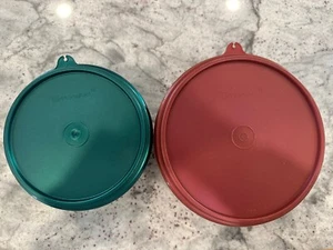 2 Vintage Tupperware Bowls with Lids Unique Red And Green Shiny Color EUC - Picture 1 of 13