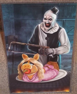 Terrifier Clown vs Miss Piggy Glossy Art Print 11 x 17 In Hard Plastic Sleeve - Picture 1 of 1