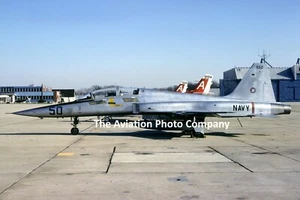US Navy FWS Northrop F-5F Tiger 160966/550 (1982) Photograph - Picture 1 of 1