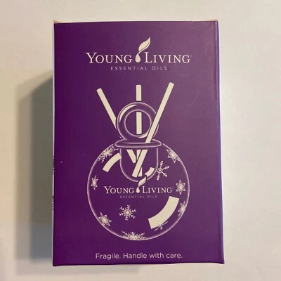 YOUNG LIVING Glass diffuser Christmas ornament with snowflake detail - Image 1 of 2