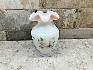 Fenton Burmese Glass 6.75" Hand Painted Vase With Original Label - Picture 1 of 7