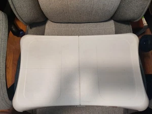Nintendo Wii Fit Balance Board (Board Only)  - TESTED - Picture 1 of 4