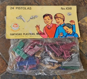 1970's RARE 24 MINIATURE PLASTIC GUNS IN OP MEXICO FOR 12" GI JOE MARX TOYS - Picture 1 of 10