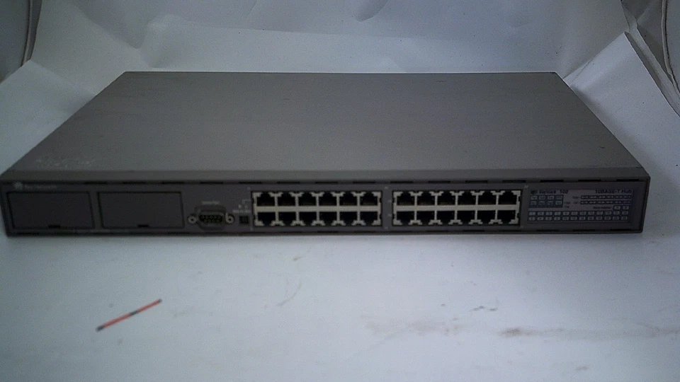 BAY NETWORKS, BAYSTACK 10BASE-T HUB - Image 1 of 3