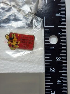1988 DISNEYLAND USA OLYMPIC TEAM SALUTE - MINNIE MOUSE TENNIS PIN / PINBACK - Picture 1 of 1