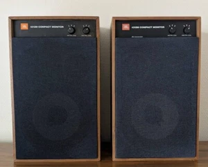 Par de Altavoces MONITOR COMPACTO JBL 4312M Funcionamiento Confirmado - Imagen 1 de 10