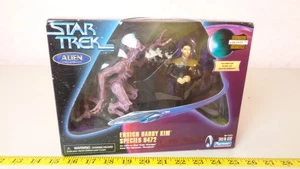 Star Trek Voyager 2-pack Kim & Species 8472 4.5-in Figures Playmates 1998 MIB - Picture 1 of 11