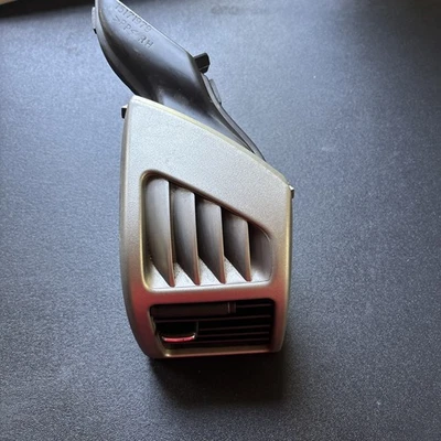 2004-2012 Chevrolet Colorado Canyon painel ventilação A/C painel de ventilação direito destro cinza - Imagem 1 de 4