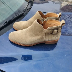 UGG Kelsea Mujer Talla 10 Tostado Gamuza Cremallera Lateral Botines Botas Zapatos  - Imagen 1 de 12
