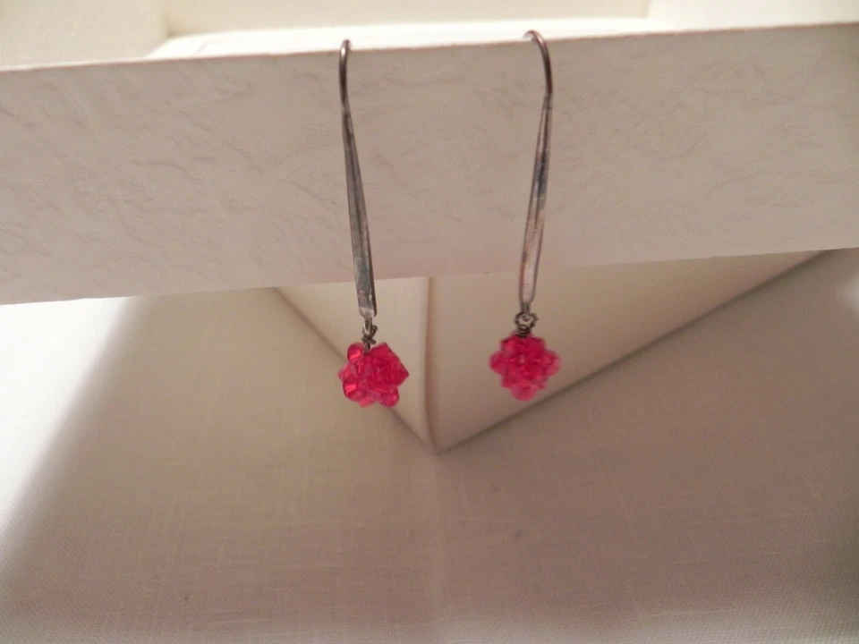 CREAZIONI - Orecchini in argento con swarovski rosso - fatti a mano - BIJOUX - Immagine 1 di 1