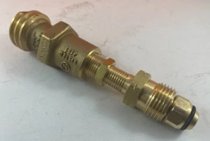 Forklift Gas Coupling to Suit 9KG & 5Kg BBQ Bottle - Male POL & 1 1/4" Male ACME - Picture 1 of 3