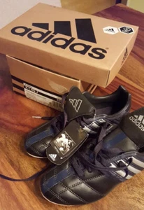 2002 FiFA world cup Korea/Japan -  Adidas Hard ground soccer shoes(2.5 us youth) - Picture 1 of 12