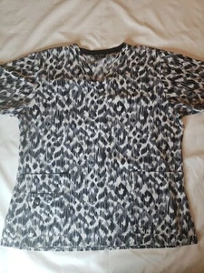 CARHARTT / WOMENS  ( XL )  Medical Wear , White , Blk , And Gray , Like Spots # - Picture 1 of 13