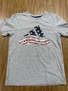 Adidas Boys Gray Patriotic Flag Logo Graphic T-Shirt Size Youth Medium 10/12 - Picture 1 of 4
