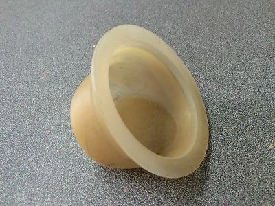 BONITO VASO PLÁSTICO USADO ORIGINAL GENUINO PORSCHE 914 914-6 EN MALETERO TAPA TARGA Foto 1 de 3