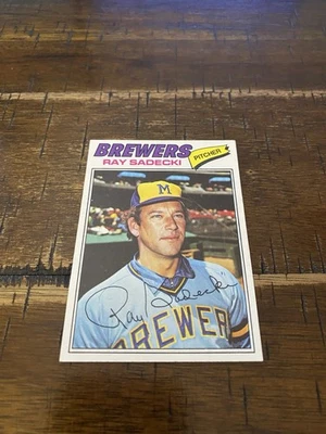 Ray Sadecki 1977 Topps Milwaukee Brewers #26 - Image 1 of 2