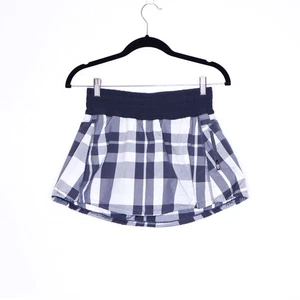 LULULEMON Foxy Plaid Tracker Skort Black White Stretch Training Active Women's 4 - Picture 1 of 9