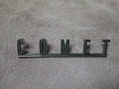 1966/67 水星彗星徽章用于格栅 — 第 1/4 张图片