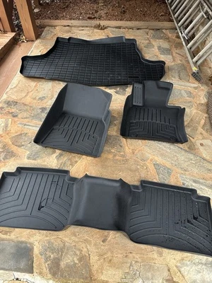 2018 - 2024 年丰田凯美瑞 Weathertech 脚垫,全新 — 第 1/4 张图片