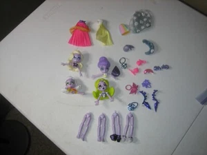 CAPSULE CHIX DOLLS FASHION FIGURES PURPLE MOOSE ROBOT LOT CLOTHES/ACCESSORIES - Picture 1 of 6