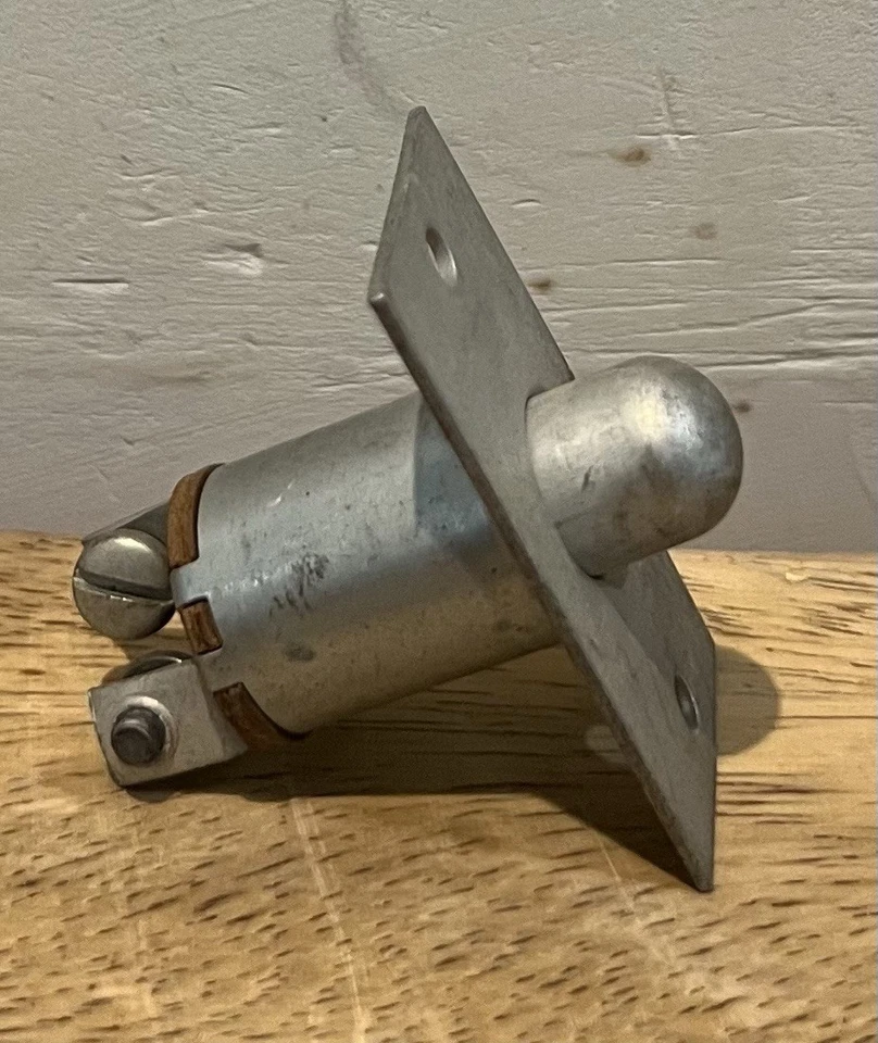 Cole Hersee 9001 Momentary Door Switch With Faceplate - Image 1 of 3