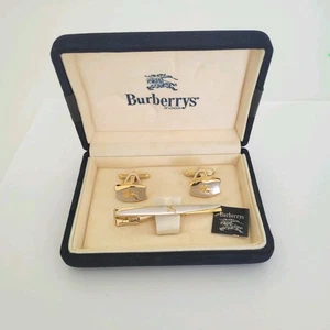 Burberry Krawattennadel Clip Verschluss Manschettenknöpfe Set Gold Silber Ton 2 Zoll Logo Vintage Logo - Bild 1 von 14