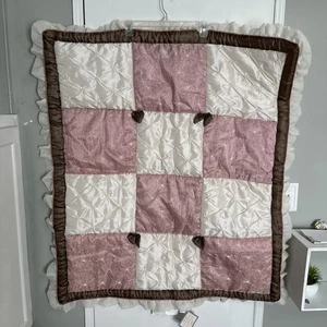 Co Ca Lo Daniella Baby Quilt New With Tags Ruffles, Embroidery & Bows - Picture 1 of 14
