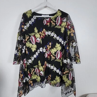 Top túnica bordada floral transparente negro multicolor Caroline Rose para mujer Foto 1 de 4