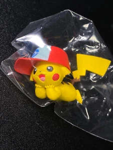 Pokemon Pikachu Gasha Figur #4 Pokemon Center Pikachu Album Sammlung - Bild 1 von 6