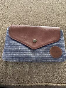 Roxy Clutch Purse Make Up Bag Cotton/Leather 7.5”x5” (BB)