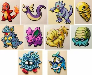 POKEMON VERDE FOGLIA FUOCO MINI PERLINE SPRITES PERLER HAMA ARTKAL PIXEL ART RETRÒ - Foto 1 di 11