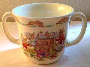 Royal Doulton - Bunnykins Music Grinder & Dancing 2 Handle Child's Mug Cup - Picture 1 of 7