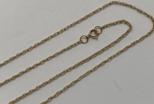 VINTAGE 19" 9CT GOLD CHAIN NECKLACE FANCY FINE LINK VERY LIGHTWEIGHT - Picture 1 of 6