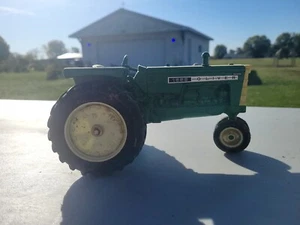 Used And Played With Metal Oliver 1555 Toy Tractor - Picture 1 of 6