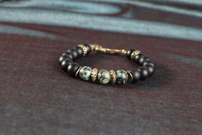 Pulsera Con Charms De Trébol Piedras Naturales De Jade De Seda Dorado Y Ágata  Foto 1 de 4