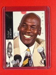 1994 Upper Deck Michael Jordan Retirement Series #MJR1 - Press Conference - Picture 1 of 2