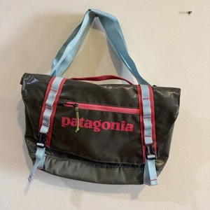 PATAGONIA Black Hole Mini Messenger Bag 12L 49321 Spanish Moss Green - Afbeelding 1 van 6