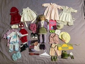American Girl Puppe mit 6 zusätzlichen Outfits und Coconut the Dog - Bild 1 von 12