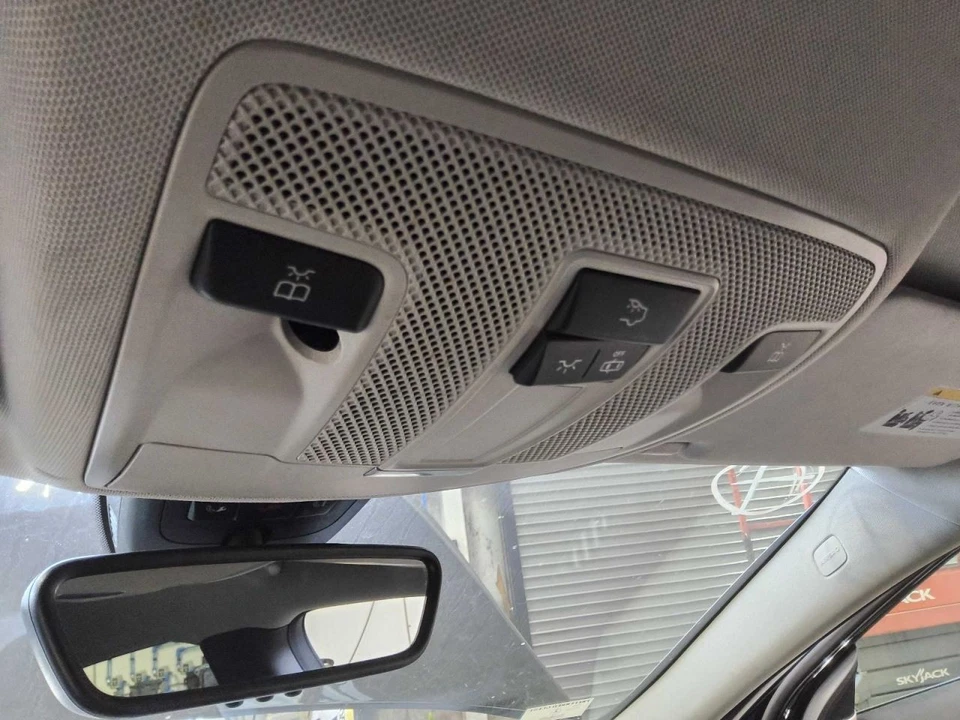 Console Front 156 Type Roof Fits 15-20 MERCEDES GLA-CLASS 631065 Foto 1 de 1