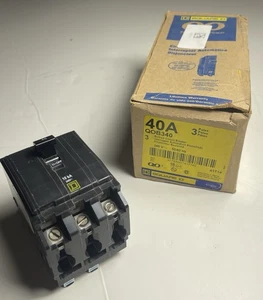 Square D QOB340 (3-Pack) 40A 3-Pole Bolt-On Circuit Breakers 240V 50/60Hz NEW - Picture 1 of 5