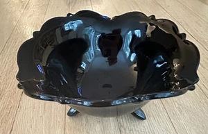 Vintage schwarz Amethyst Glas 3 Fuß Bonboniere - Bild 1 von 9