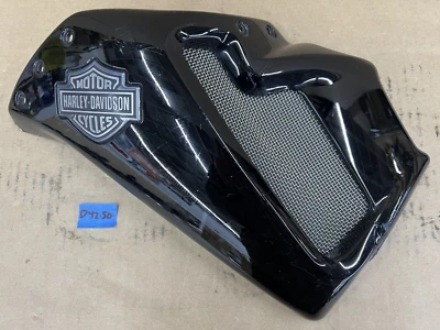 Harley-Davidson V Rod Muscle 2009-2017 OEM cubierta lateral derecha 66468-09 Foto 1 de 4