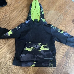 Russe;l Boys Pullover Hoodie -Sz. Xs 4-5 Black /Yewllow Green camo Design - Picture 1 of 5