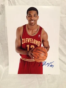 CLEVELAND CAVALIERS TRISTAN THOMPSON SIGNED AUTO BASKETBALL 11X14 PHOTO COA - Picture 1 of 1