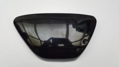 SUZUKI  GT500 SIDE PANEL FIBREGLASS  ( Copy ) - Изображение 1 из 4