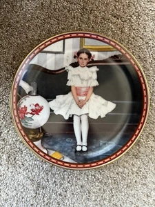 Sitting Pretty von Norman Rockwell - 1986 Knowles Sammelteller - Bild 1 von 4
