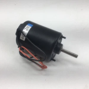*** Heater Blower Motor 51-141 Permanent Magnet 12 volt 1-1/2 Shaft - NOS *** - Picture 1 of 4