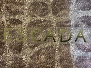 ESCADA Catalog Collection Fall/Winter 2010 - Imagen 1 de 5