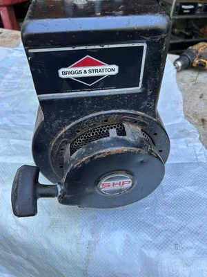 Bloque motor Briggs Stratton 5 HP modelo 130202 Foto 1 de 4